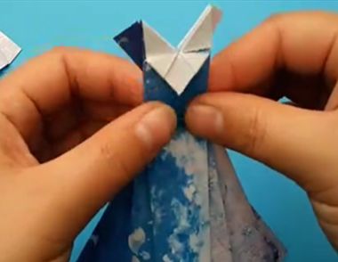 漂亮连衣裙的折纸视频教程 怎么折连衣裙