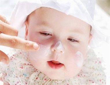 宝宝皮肤如何护理  宝宝皮肤护理禁忌