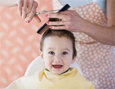 怎么给宝宝理发  宝宝理发的最佳时间