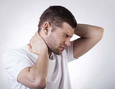 什么习惯对肩颈有伤害 肩颈痛怎么办