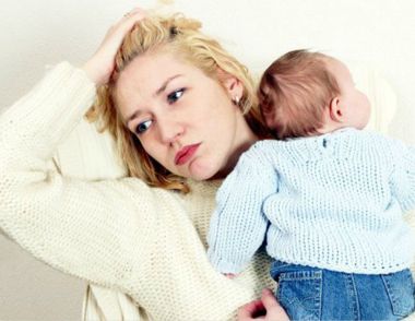 哺乳期能喝红酒吗 哺乳期喝酒对宝宝的影响