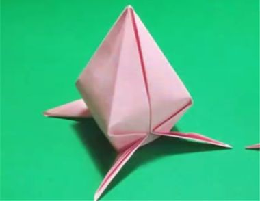 简单的桃子折纸教程 怎样折一个桃子呢