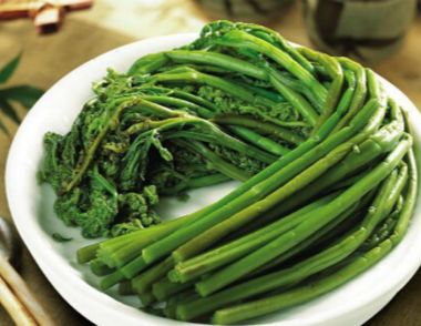 吃蕨菜有什么危害 吃蕨菜会中毒吗