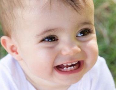 宝宝一般几个月长牙 长牙的症状有哪些