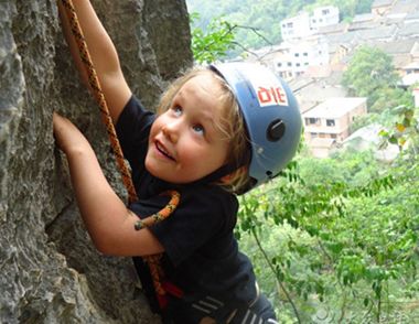 攀岩运动对孩子有什么好处 攀岩可以锻炼孩子哪些能力