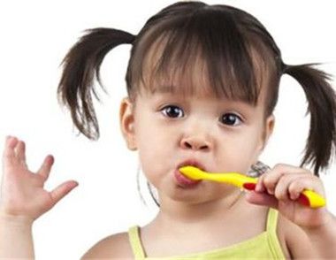 怎样预防宝宝牙齿变黄 牙齿最需要哪些营养元素