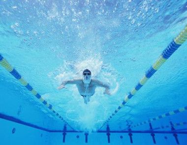 游泳减肥效果好吗 游泳每天游多长时间最好