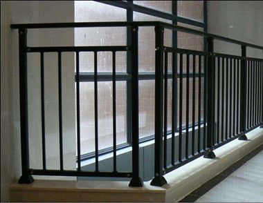 装修阳台护栏怎么做 阳台装修注意事项