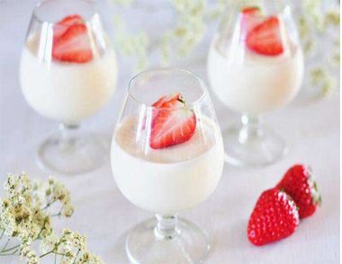 喝酸奶有哪些好处 怎样做酸奶面膜
