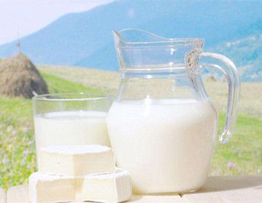 喝牛奶前后要注意什么 喝牛奶的好处