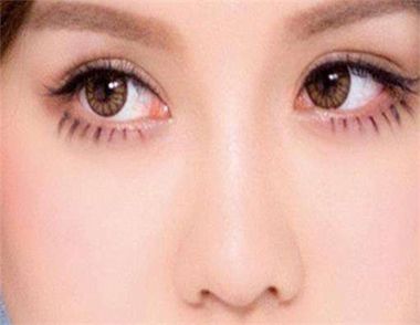 双眼皮手术多久可以吃辣 双眼皮手术的注意天数是多久