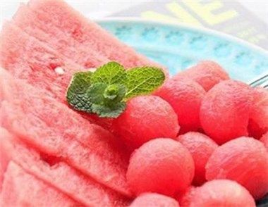 隔夜的西瓜能吃吗 隔夜的西瓜放在冰箱能吃吗