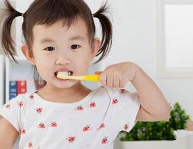 电动牙刷小孩几岁可以用 小孩能用电动牙刷吗