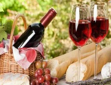 如何挑选一瓶好的进口葡萄酒 进口葡萄酒要怎么选