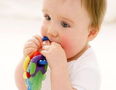 宝宝磨牙怎么办 解决宝宝磨牙的几种方法