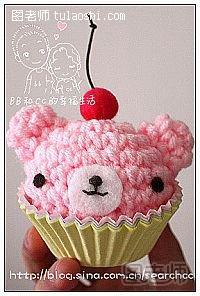 毛线编织的蛋糕小熊的方法