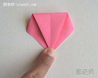 百合花折纸教程8