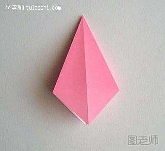 百合花折纸教程5