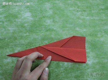 纸飞机手工折纸教程5