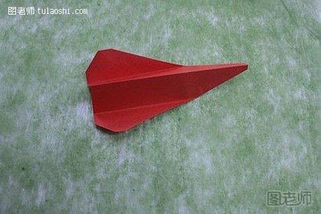 纸飞机手工折纸教程10