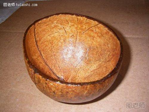 做好的椰壳碗
