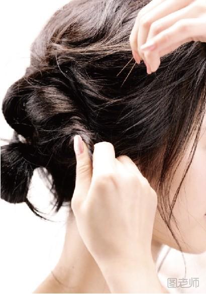 发型DIY拯救尴尬期及肩发