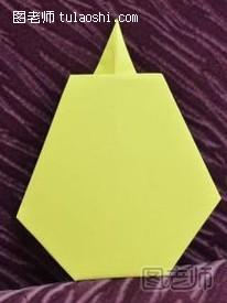 步骤4:梨的折纸就完成了