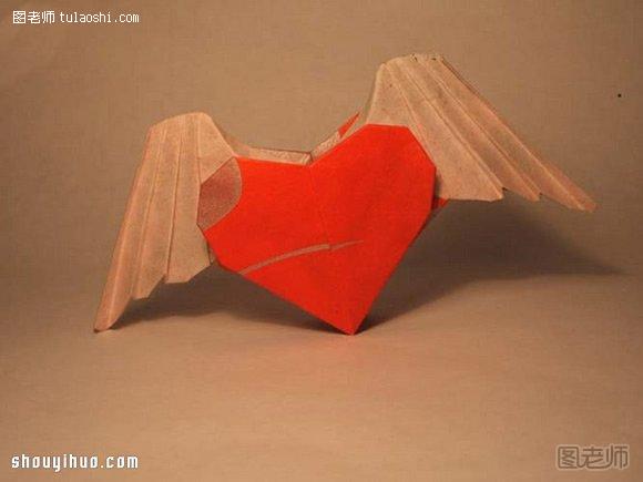 带翅膀的爱心怎么折 带翅膀爱心的折法图解 - www.shouyihuo.com