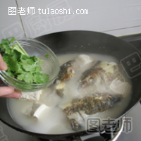 鱼头豆腐汤的做法图解11