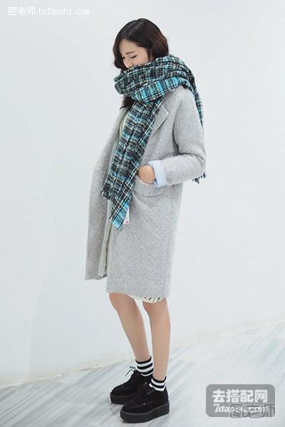 冬季+大衣如何搭配围巾 10种穿法搭出气质范