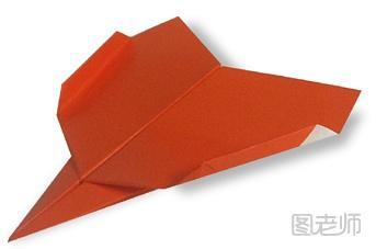 纸飞机的折纸方法