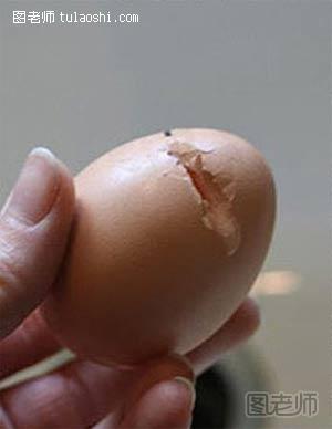 怎么用鸡蛋壳制作盆栽 手工再利用鸡蛋壳