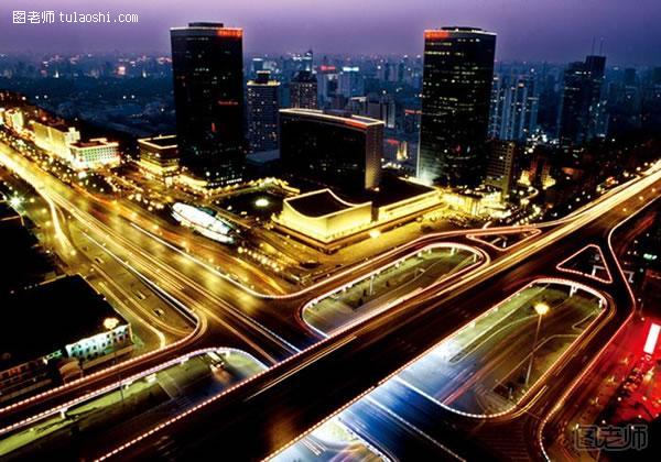 城市夜景摄影作品：国贸桥夜色