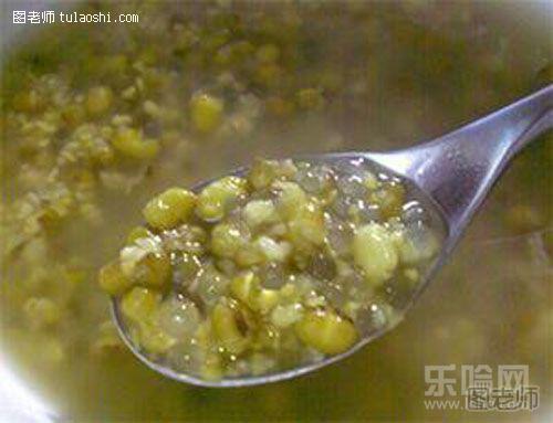 服用绿豆汤