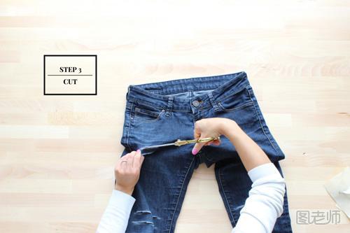 freeseries-diy-post-ripped-jeans4