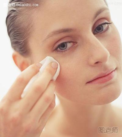 盘点使用眼霜的误区 避免误区正确护理眼部肌肤