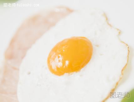 【教你生活小常识100招】 教你美味荷包蛋怎么做好吃