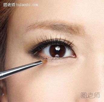 教你单眼皮如何画眼妆 能够变身华丽电眼