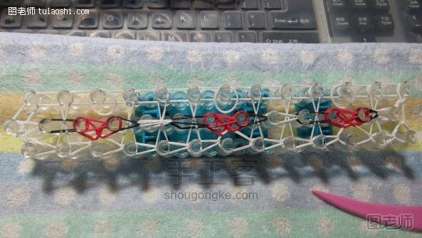 编织教程图解【图文】 彩色皮筋编织的心形图案手链彩虹织机