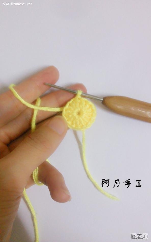 手工编织教程【图】 清新花朵与瓢虫胸针
