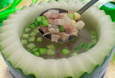 【健康正确的减肥方法】 常食冬瓜玉米减肥汤的做法 