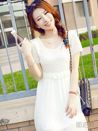 【夏季服装搭配技巧】 白色雪纺连衣裙搭配让你穿出时尚小清新 