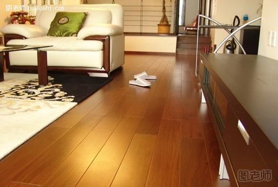 强化复合木地板保养技巧 教你如何保养木地板