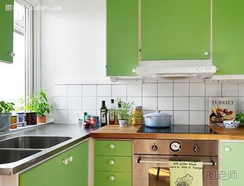 靓丽厨房装修效果图 轻松打造现代风格的绿色厨房