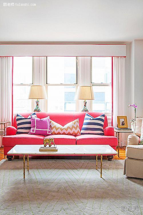小户型客厅装修全攻略 用浪漫颜色变换色彩
