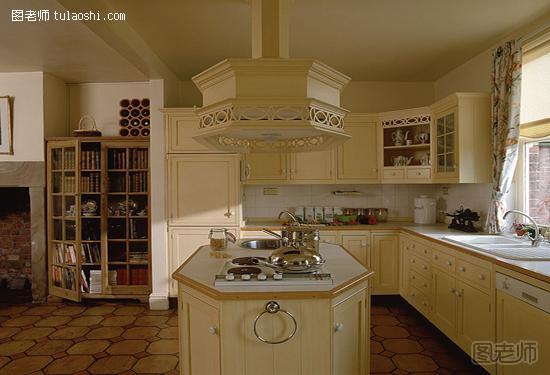 欧式厨房装修效果图案例 完美设计让你感受奢华与自由