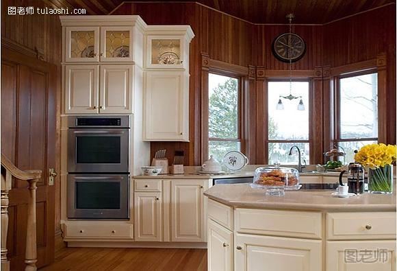 欧式厨房装修样板间图片 融合了经典欧式元素的厨房