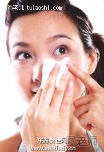 长期频繁使用吸油面纸会破坏皮肤修复能力