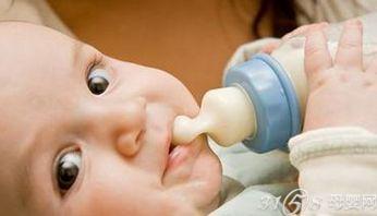 婴儿不吃奶瓶怎么办