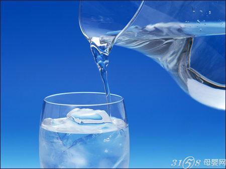 怎么喝水才健康呢